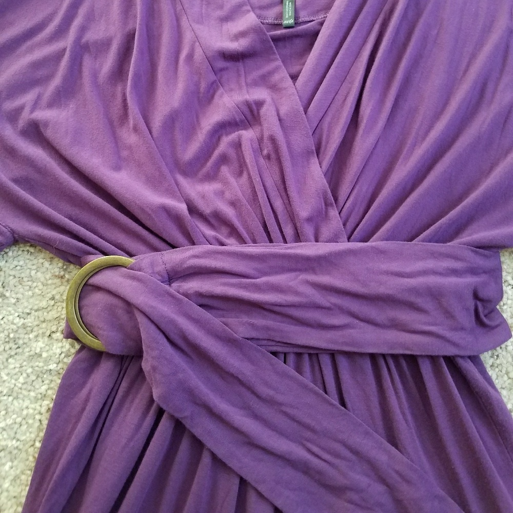 Dress - Picture 2 of 4